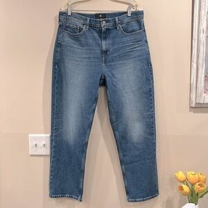 🔥BR  NWOT Classic Blue Jeans🔥